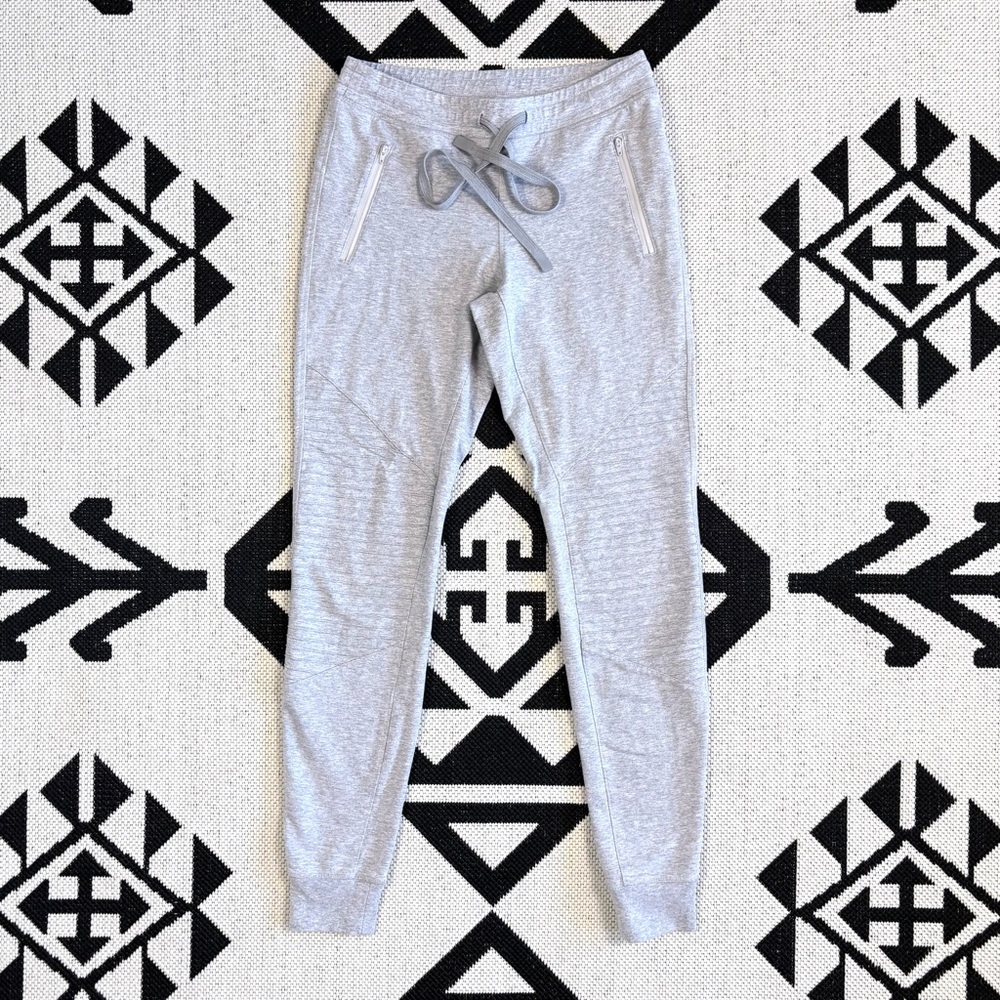 Alo Yoga Urban Moto Jogger in Dove Gray - Picture 7 of 15